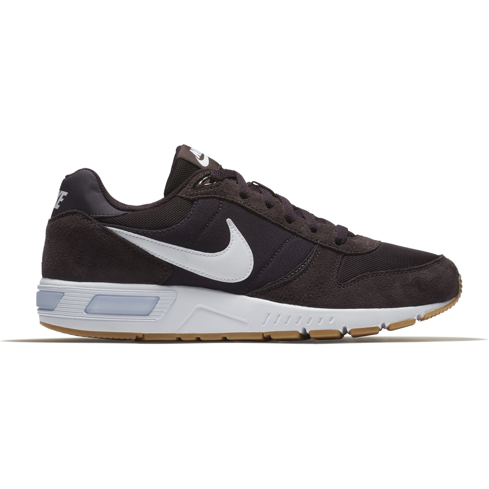 nike nightgazer gris